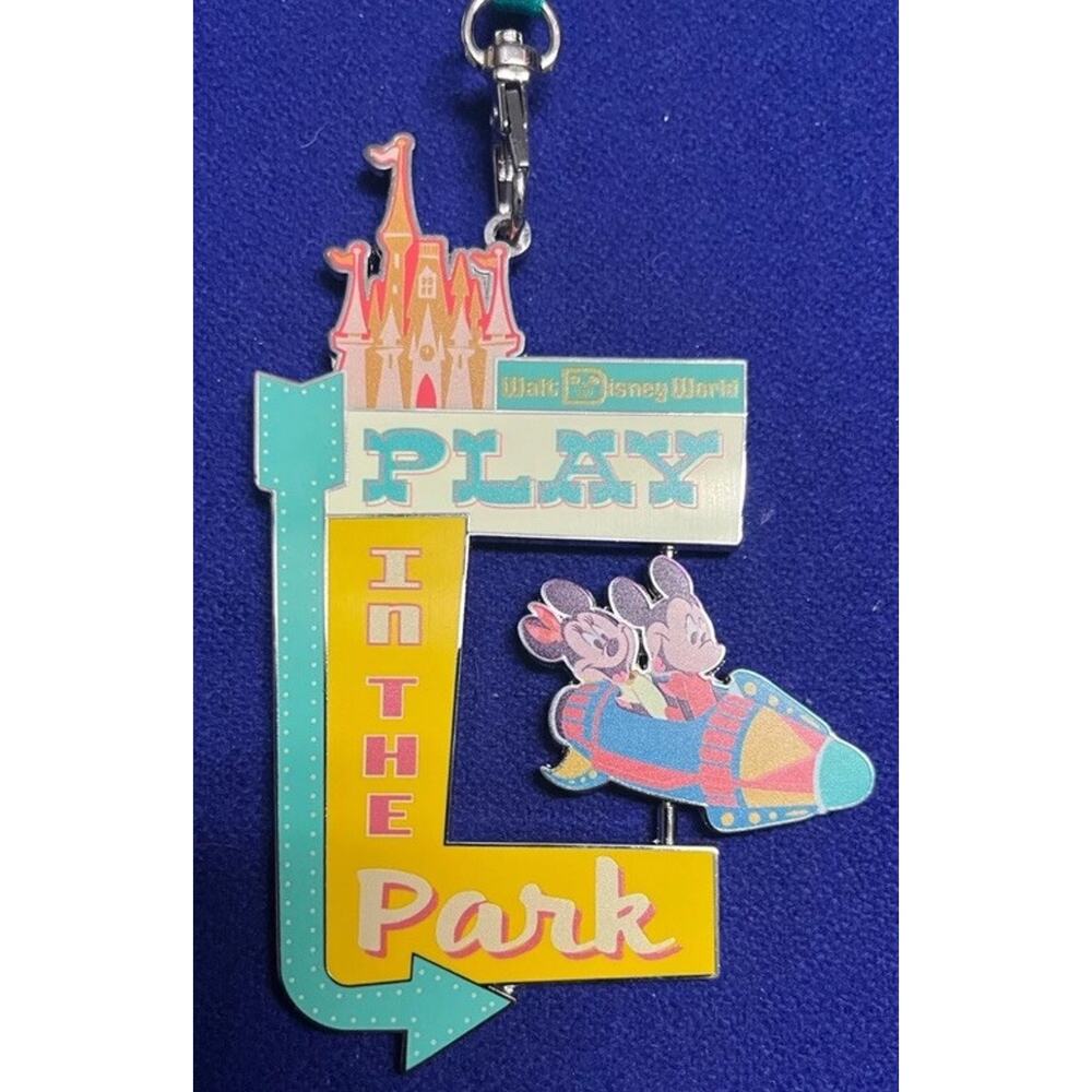 2024 Disney Parks Play In The Park Mickey & Minnie Spinner Ornament NEW